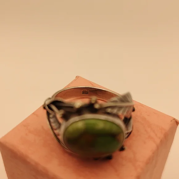 Vintage-Inspired Sterling & Composite Green Turquoise Ring Size 9 - Picture 5 of 7